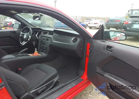 2014 Ford Mustang V6 from USA, damaged, VIN 1ZVBP8AM7E5277370